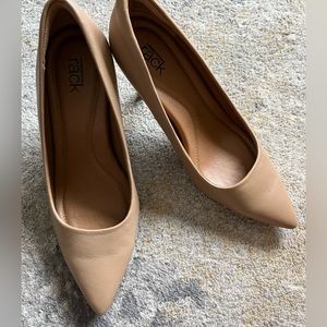 Nordstrom Rack nude pumps